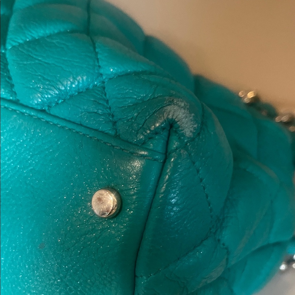 kate spade Quilted Teal Tote with Chain-Link Strap dust bag & small coin - Picture 4 of 10